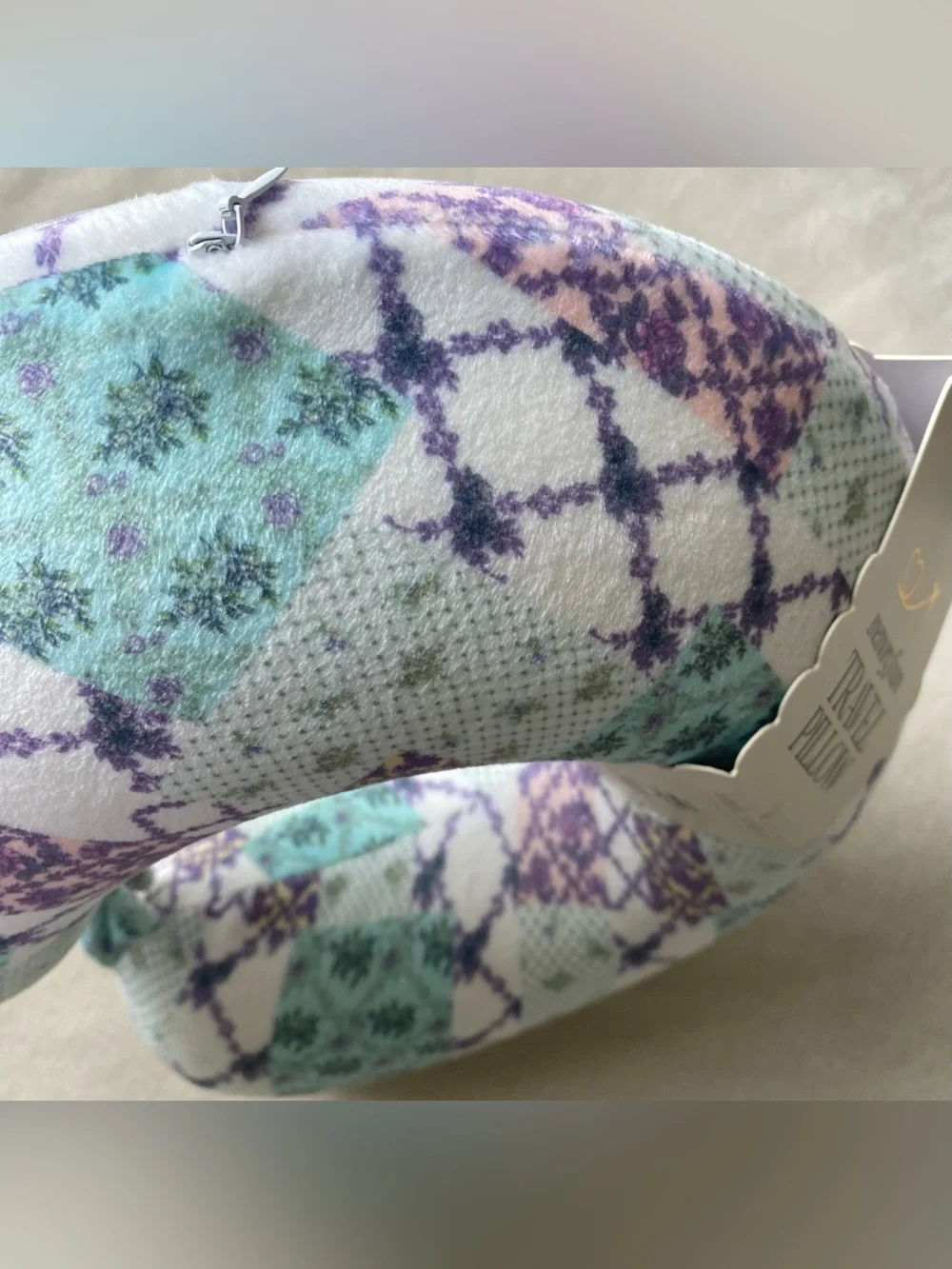 •NEW•Simply Southern Trellis Patchwork Memory Foam Travel Pillow